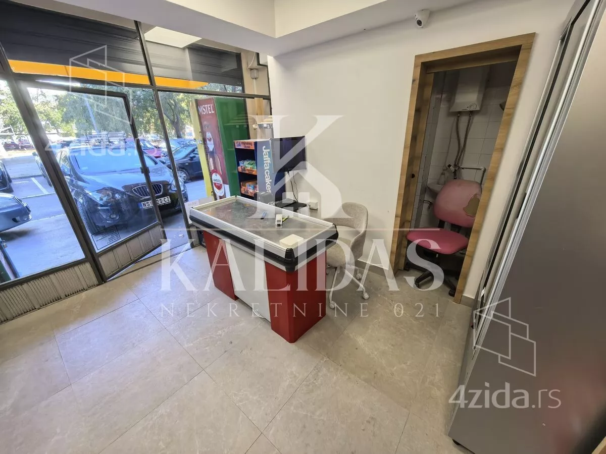 Poslovni prostor | 4zida