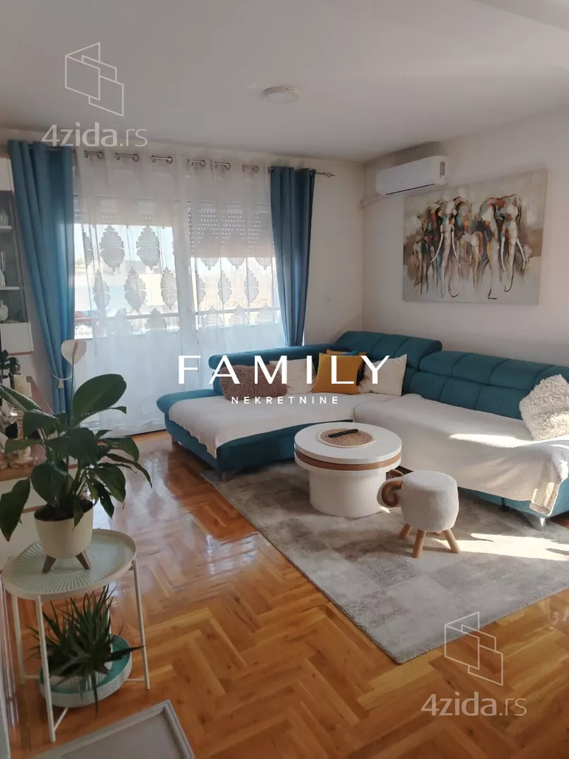 Troiposoban stan | 4zida