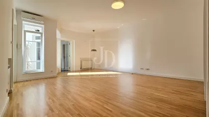 Cara Dušana | 4zida.rs