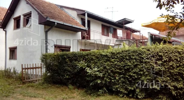 3-etažna kuća | 4zida