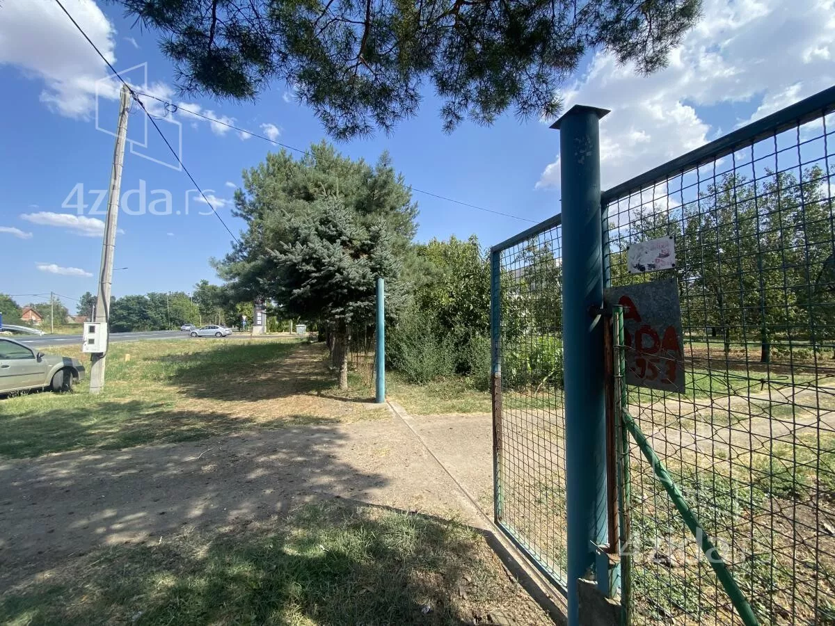 Plac | 4zida