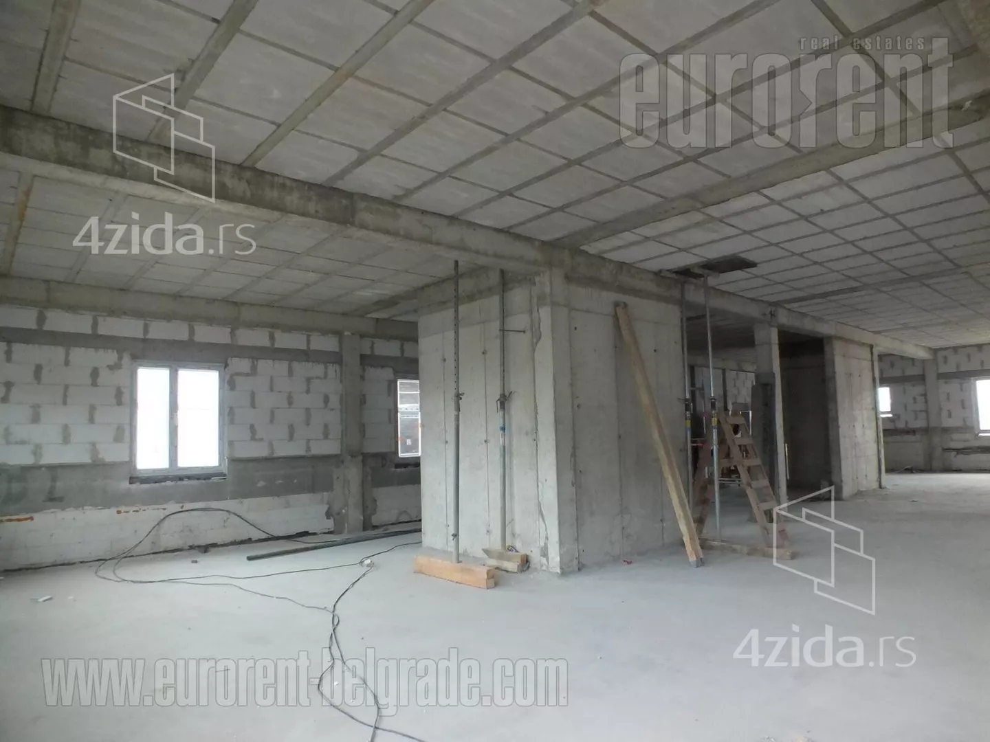 Poslovni prostor | 4zida