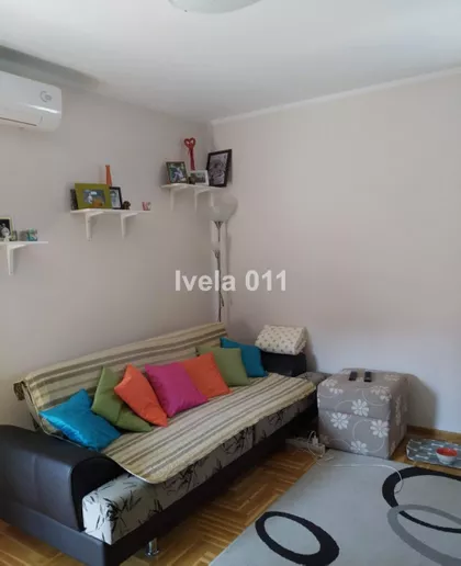 Miljana Miljanića | 4zida.rs