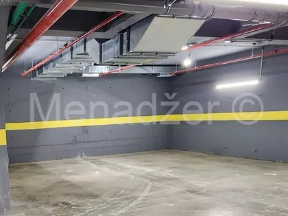 Prvomajska | 4zida.rs