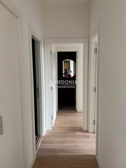 Nikolaja Kravcova | 4zida.rs