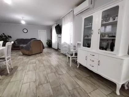 Nenadovićeva | 4zida.rs