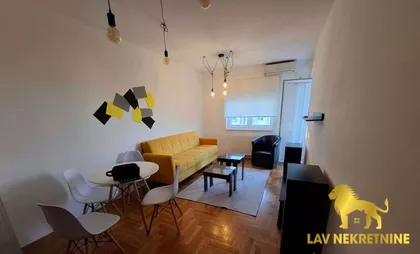 BRAĆE DRONJAK | 4zida.rs