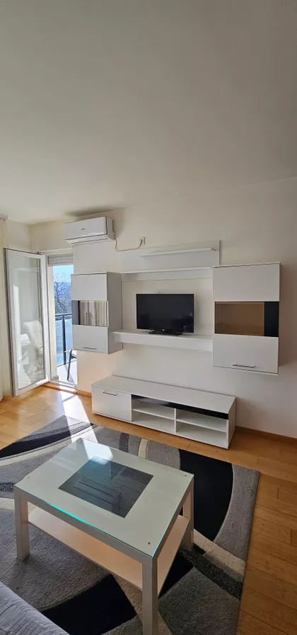 Šumadijska 24 | 4zida.rs