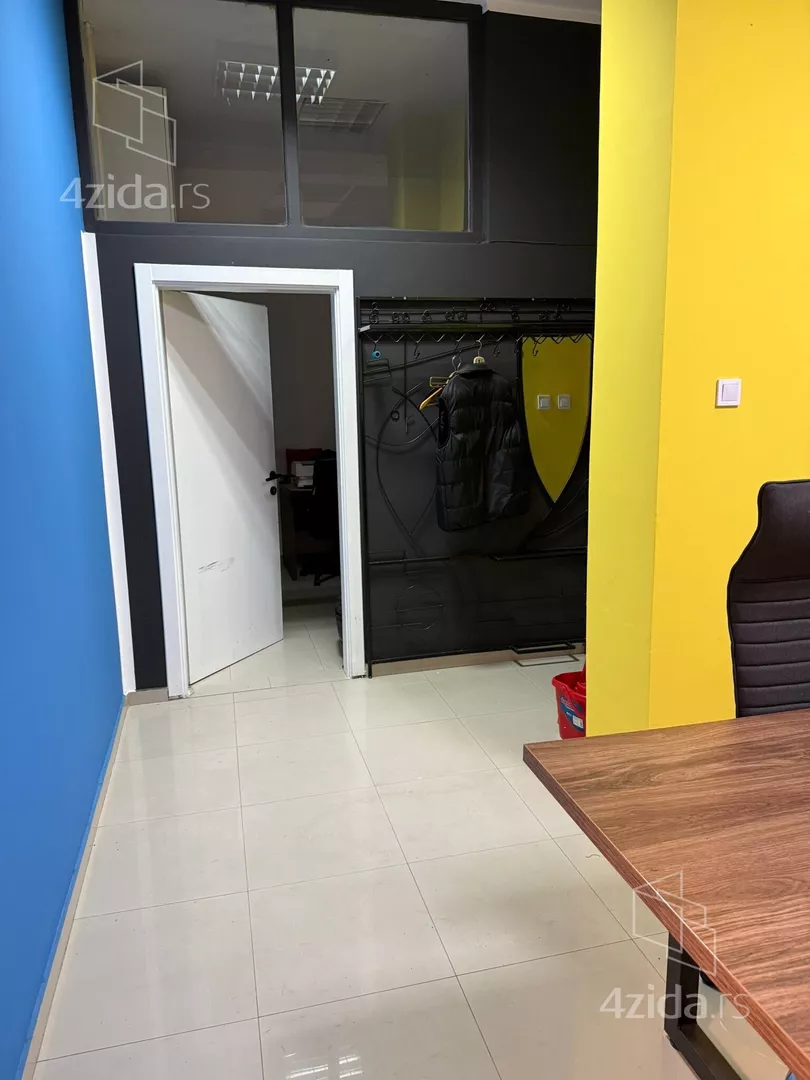Poslovni prostor | 4zida