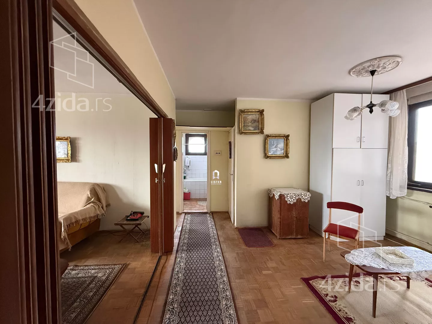 Troiposoban stan | 4zida