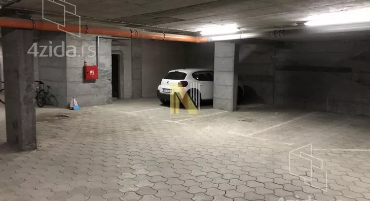 Garaža/Parking | 4zida