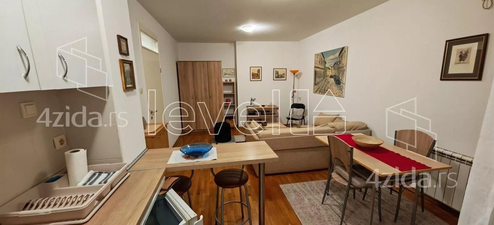 Jednoiposoban stan | 4zida