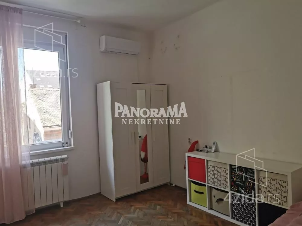 Četvoroiposoban stan | 4zida