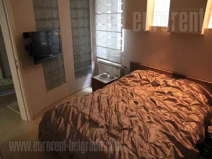 SABORNA CRKVA | 4zida.rs