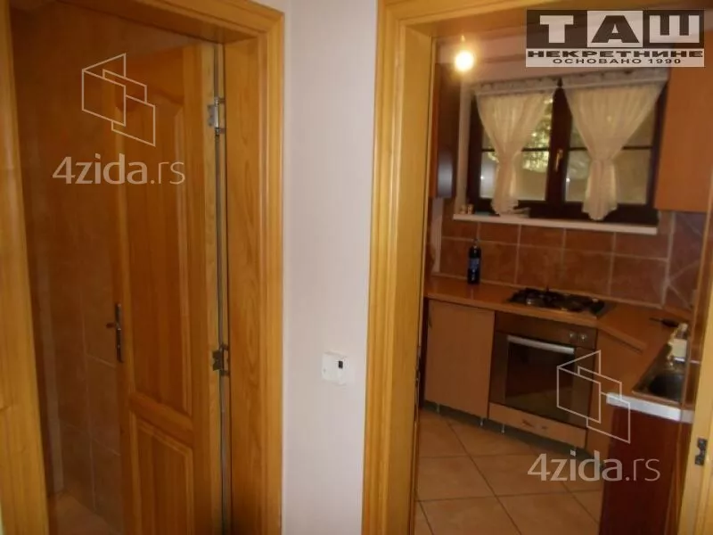 Ugostiteljski objekat | 4zida