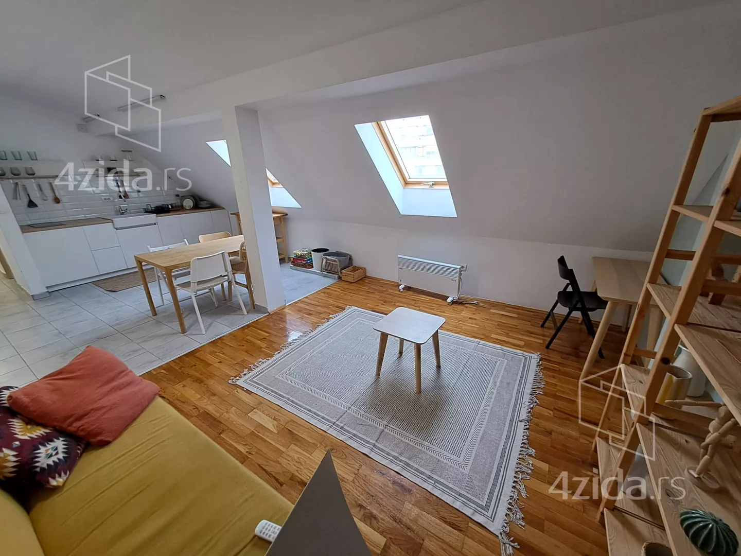 Jednoiposoban stan | 4zida