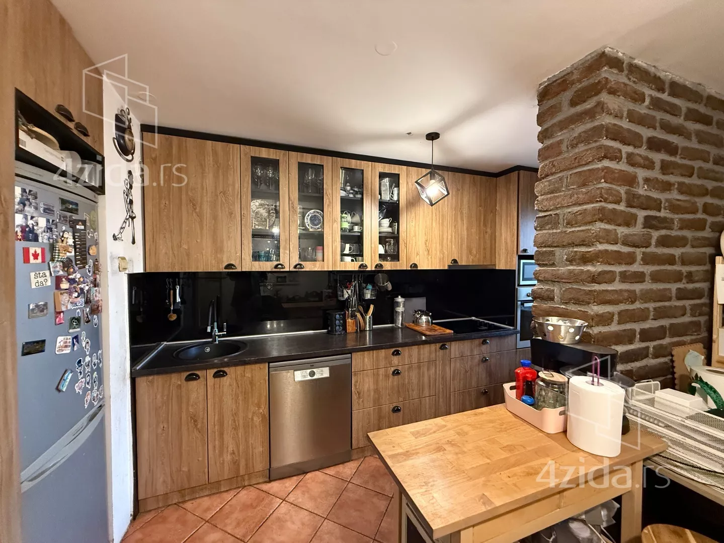 Četvoroiposoban stan | 4zida