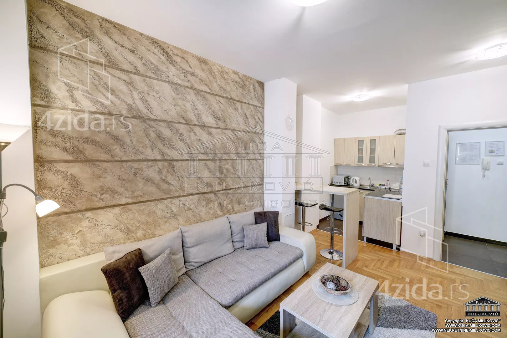 Jednoiposoban stan | 4zida