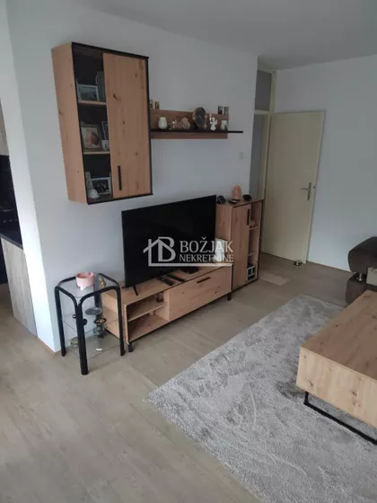 Bulevar Veljka Vlahovića | 4zida.rs
