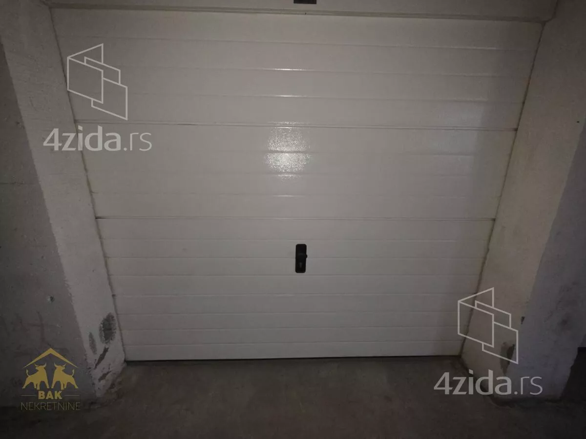 Garaža | 4zida
