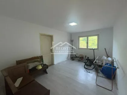 Jugovo Vikend Naselje | 4zida.rs