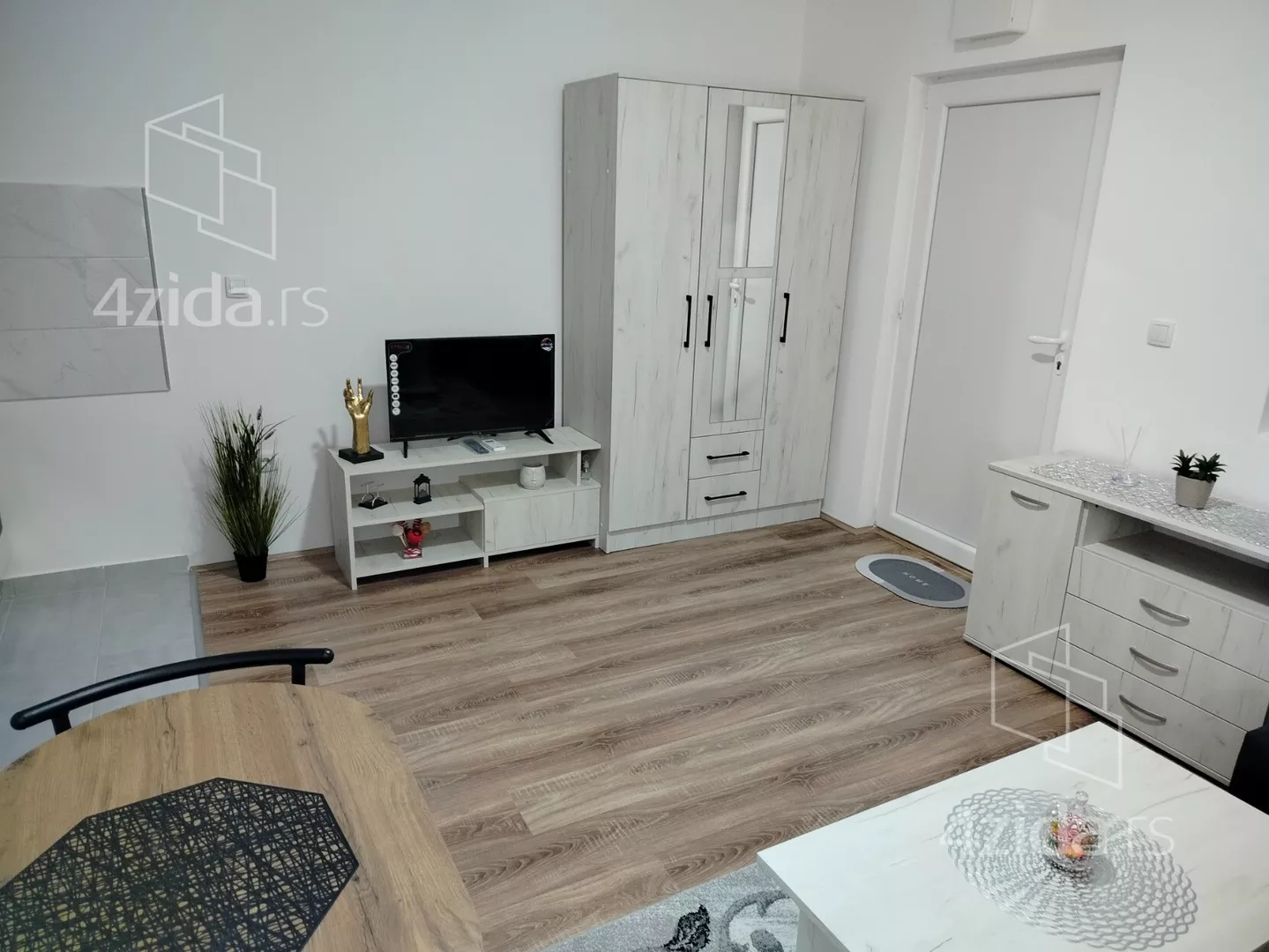 Garsonjera | 4zida