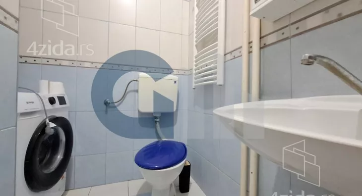 Četvoroiposoban stan | 4zida