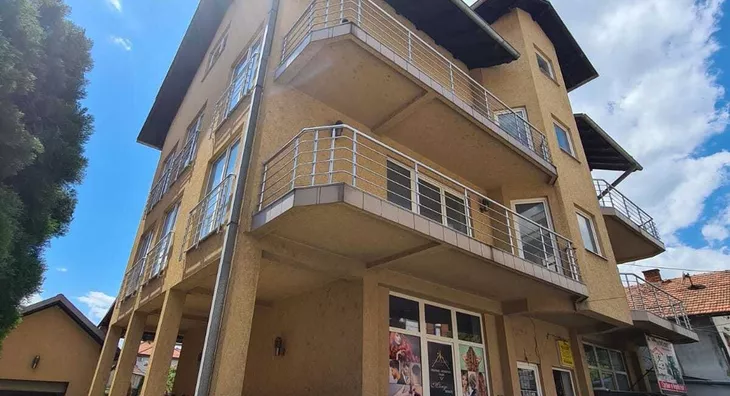 4-etažna kuća | 4zida