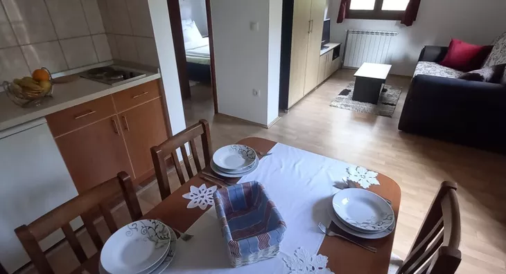 4-etažna kuća | 4zida