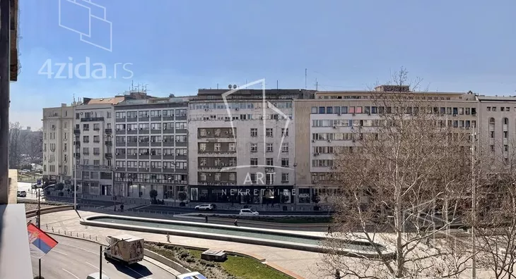 Četvoroiposoban stan | 4zida