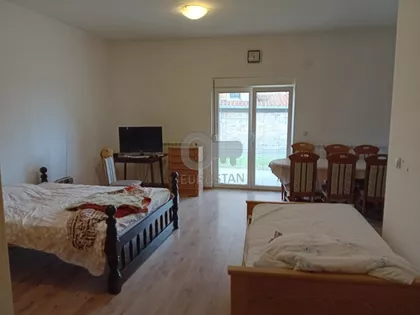 Torlački vis | 4zida.rs