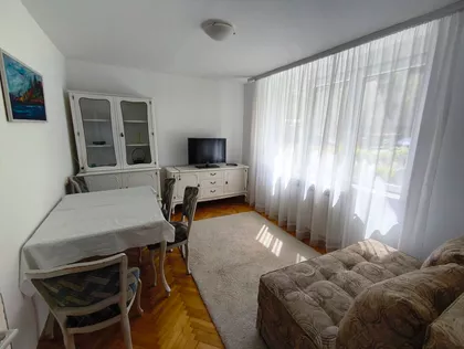 Rentgenova | 4zida.rs