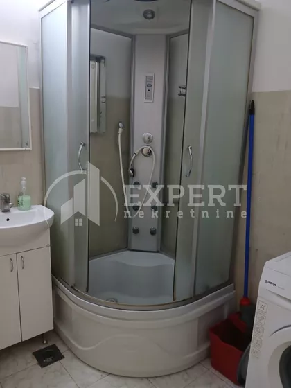 Obrenovićeva | 4zida.rs