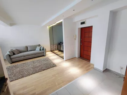 Višnjićeva | 4zida.rs