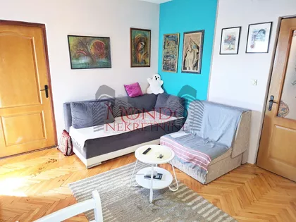 Ekonomski/Pravni Fakultet | 4zida.rs