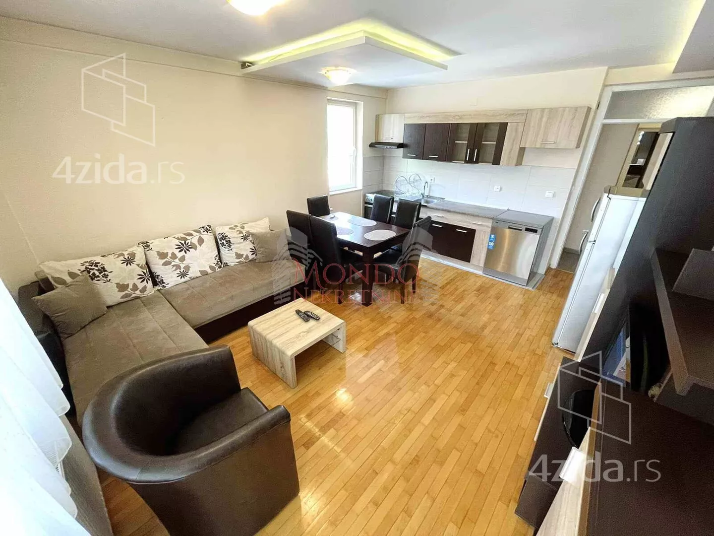 Dvoiposoban stan | 4zida