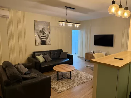 Palmira Toljatija 56 | 4zida.rs