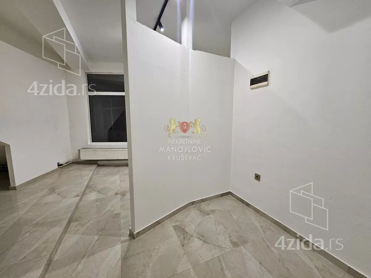 Poslovni prostor | 4zida