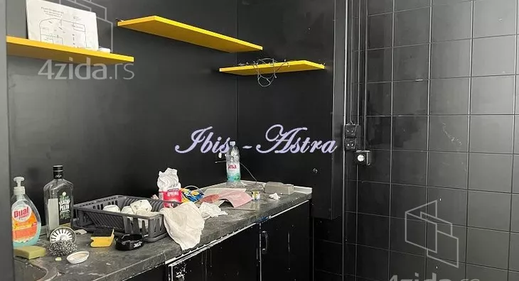 Lokal | 4zida