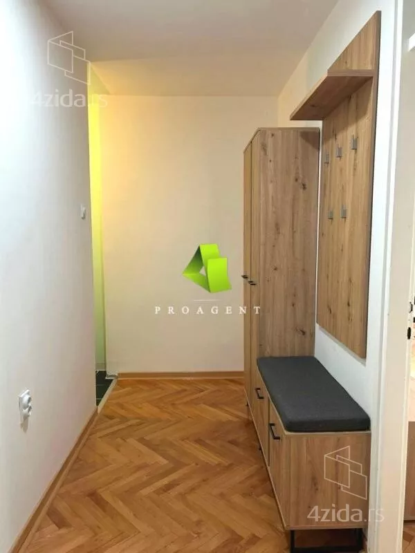 Kancelarija | 4zida