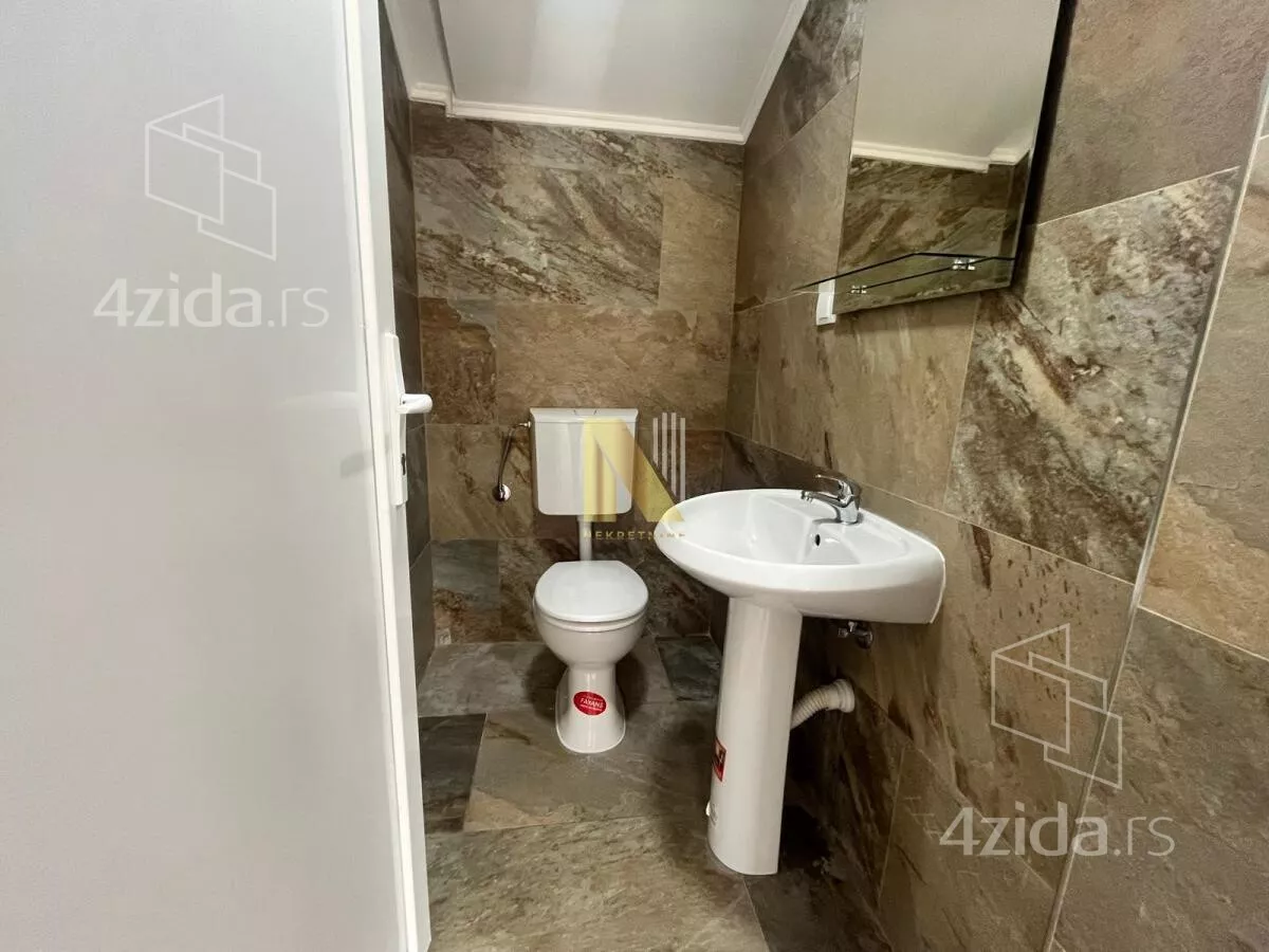 Lokal | 4zida