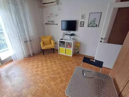 Džona Kenedija | 4zida.rs