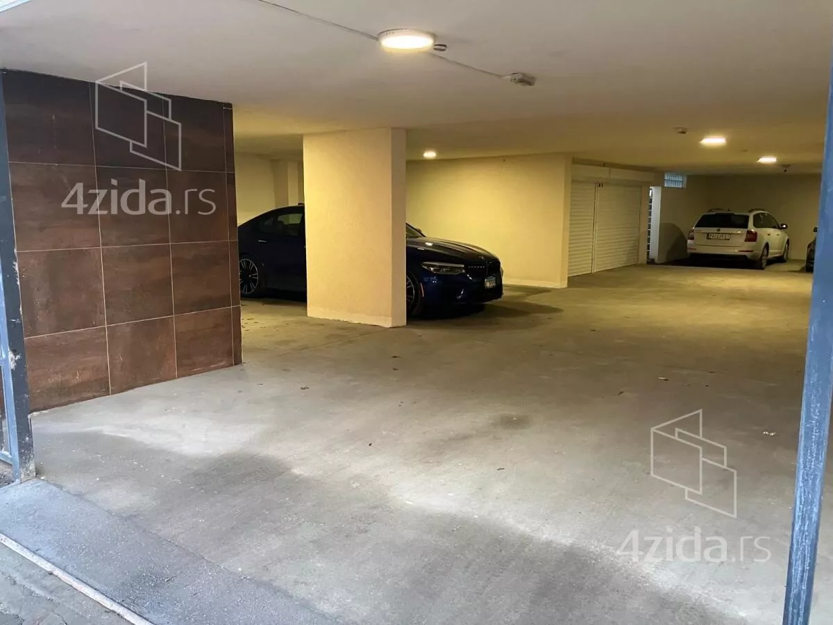 Garaža/Parking | 4zida