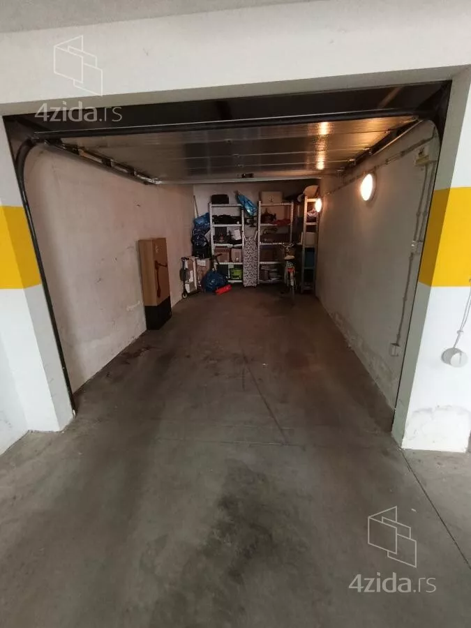 Garaža/Parking | 4zida