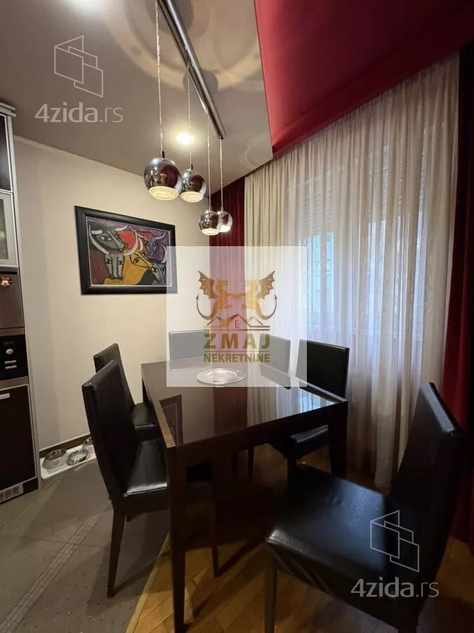 Petosoban stan | 4zida