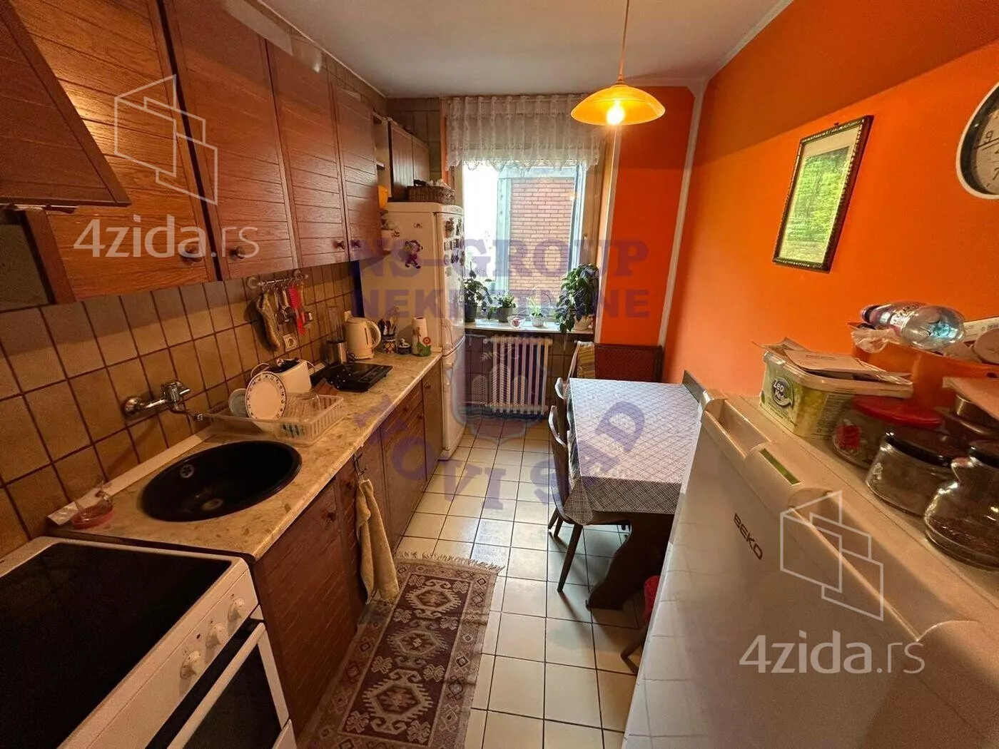 Troiposoban stan | 4zida