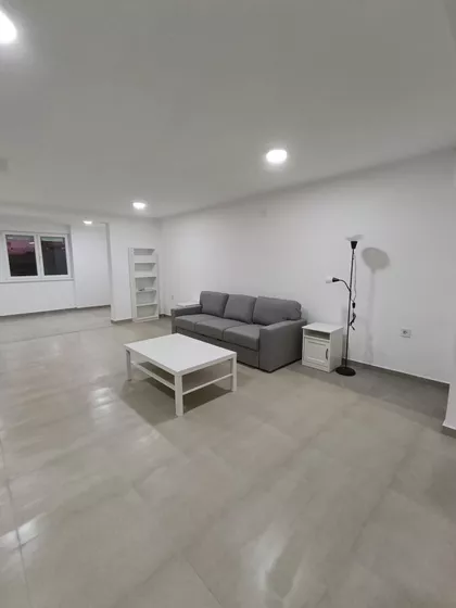 Ruže Jovanović | 4zida.rs