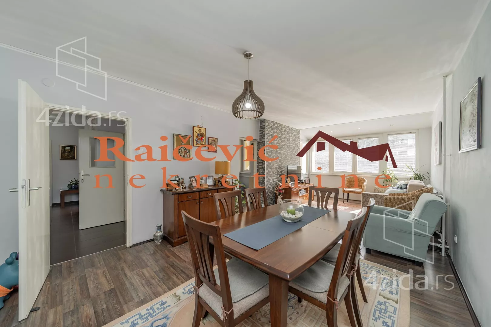 Dvoiposoban stan | 4zida