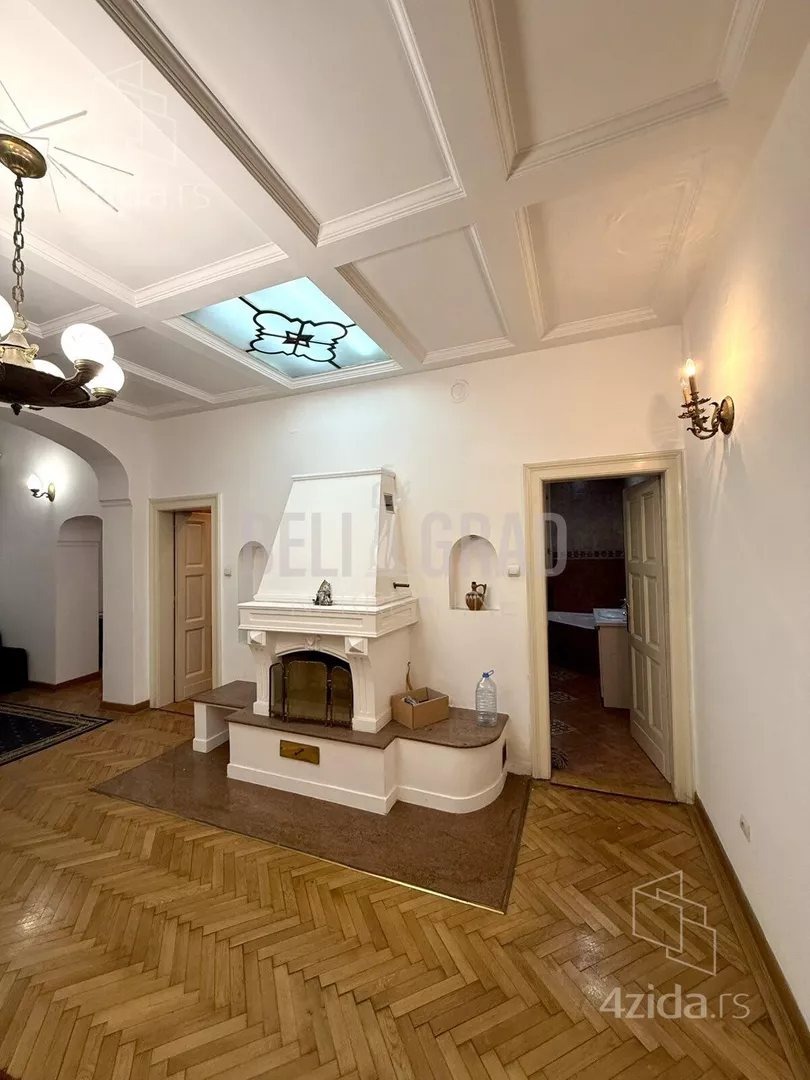 Šestosoban stan | 4zida