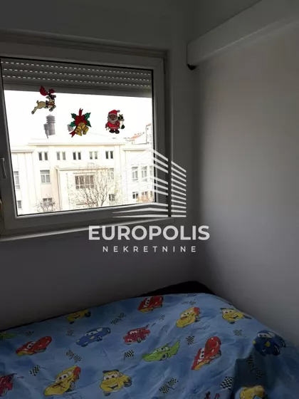 Cara Dušana | 4zida.rs